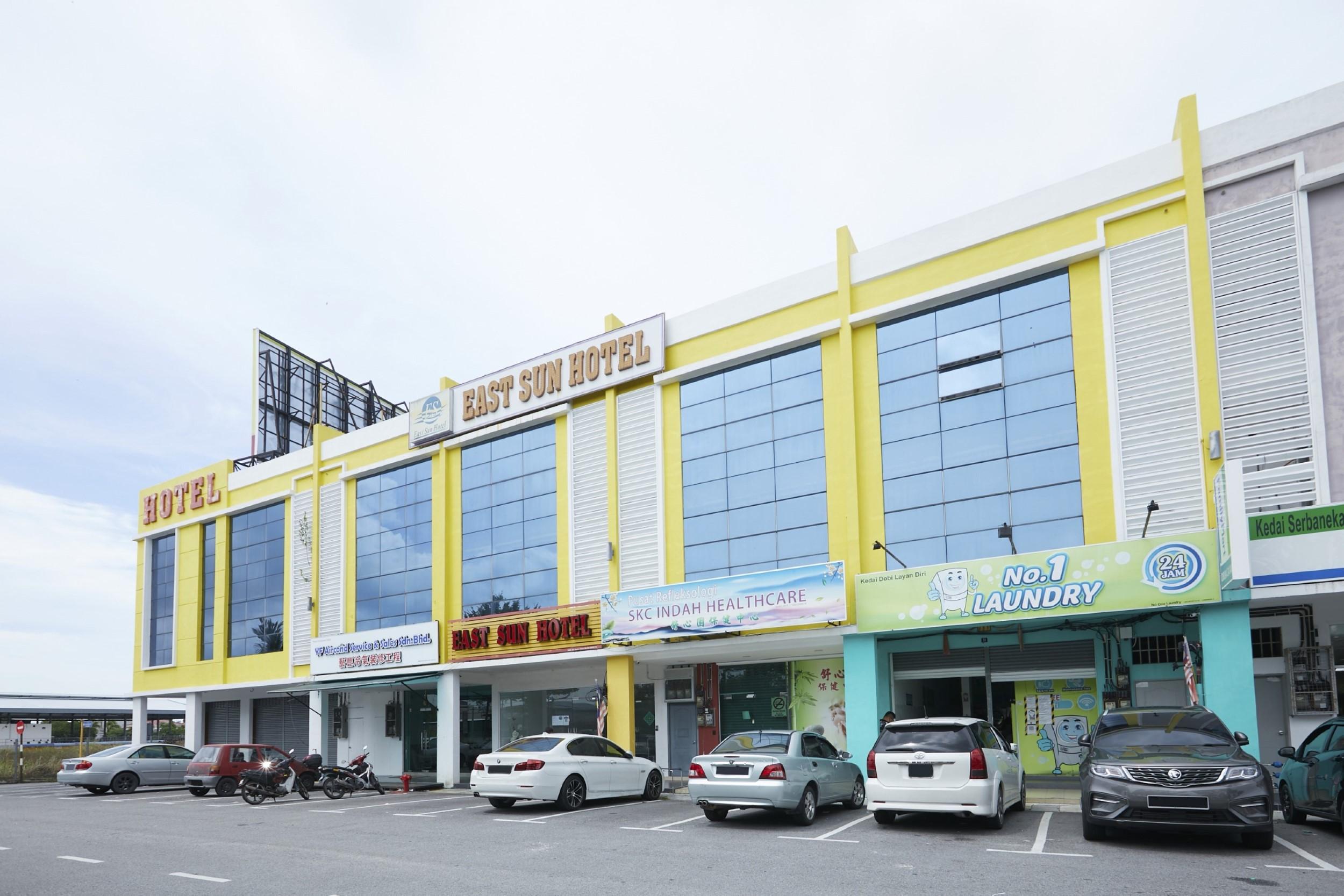 East Sun Hotel Sekinchan Exterior foto